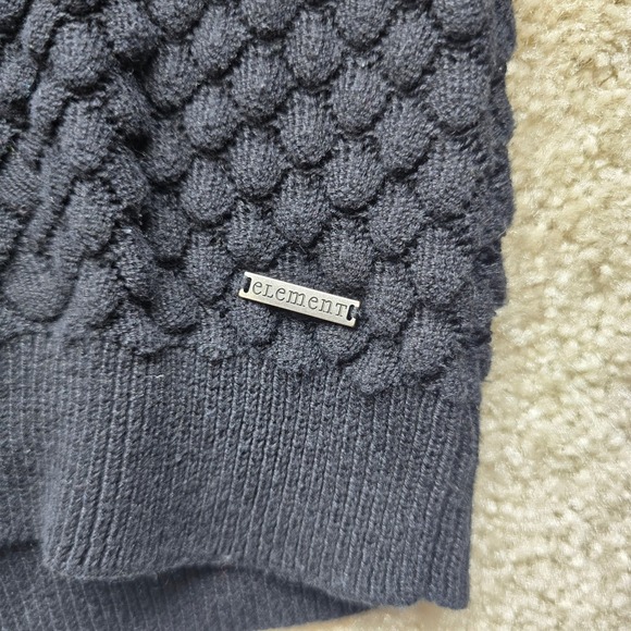 Element Black Textured Knit long sleeve very thin material Textured Bubble Knit - Picture 4 of 8